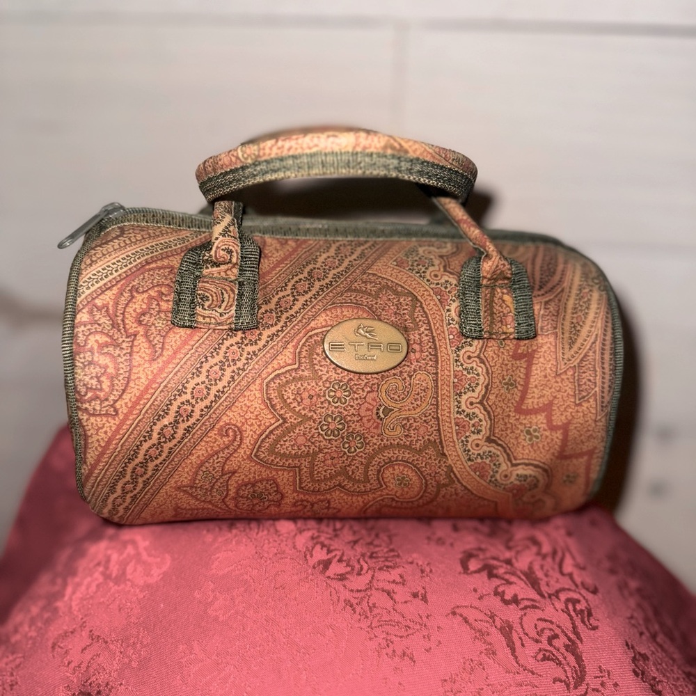 Vintage ETRO Iconic Paisley Print mini tote!